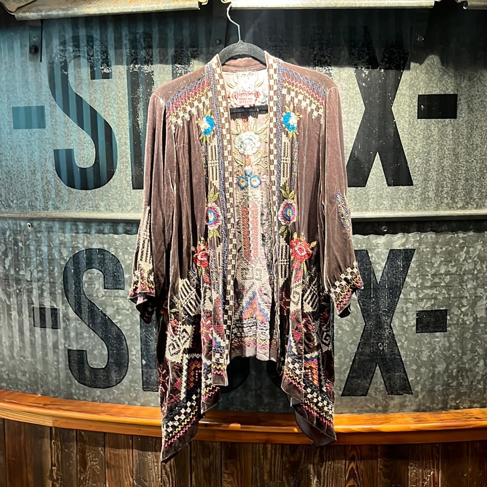 Johnny Was Dani velvet embroidered kimono